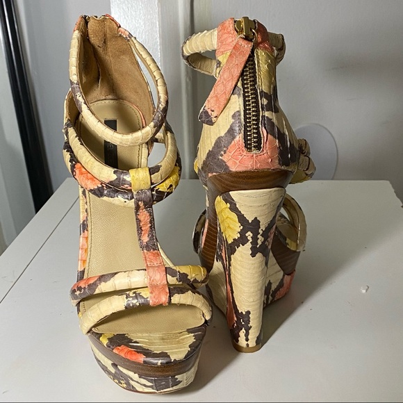 RACHEL ZOE KATIA SNAKESKIN WEDGE SANDAL 9 - Picture 2 of 6